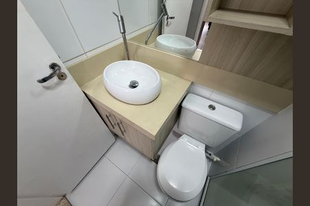 Apartamento à venda com 136m², 3 quartos e 1 vaga Apartamento à venda com 136m², 3 quartos e 1 vagaBanheiro social