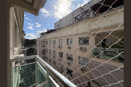 Apartamento à venda com 136m², 3 quartos e 1 vaga Apartamento à venda com 136m², 3 quartos e 1 vagaSala - Varanda