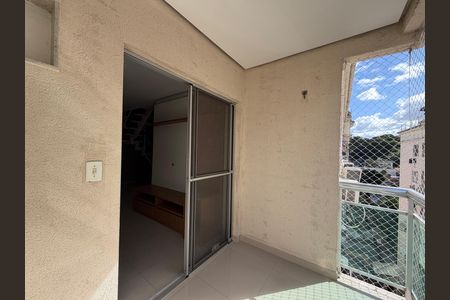 Apartamento à venda com 136m², 3 quartos e 1 vaga Apartamento à venda com 136m², 3 quartos e 1 vagaSala - Varanda