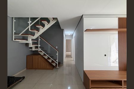 Apartamento à venda com 136m², 3 quartos e 1 vaga Apartamento à venda com 136m², 3 quartos e 1 vagaSala