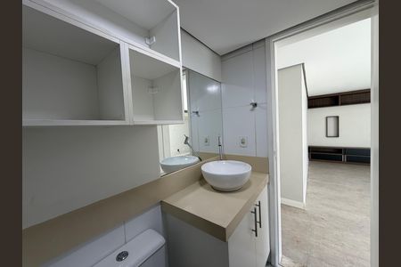 Apartamento à venda com 136m², 3 quartos e 1 vaga Apartamento à venda com 136m², 3 quartos e 1 vagaTerraço - Banheiro