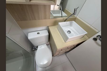 Apartamento à venda com 136m², 3 quartos e 1 vaga Apartamento à venda com 136m², 3 quartos e 1 vagaBanheiro da suíte