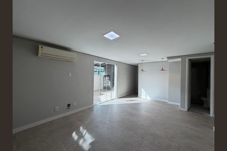 Apartamento à venda com 136m², 3 quartos e 1 vaga Apartamento à venda com 136m², 3 quartos e 1 vagaTerraço