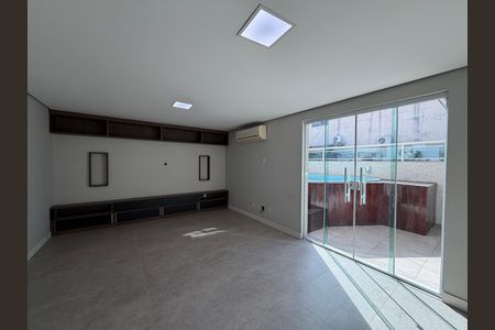 Apartamento à venda com 136m², 3 quartos e 1 vaga Apartamento à venda com 136m², 3 quartos e 1 vagaTerraço