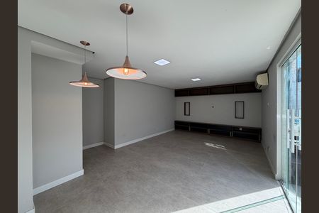 Apartamento à venda com 136m², 3 quartos e 1 vaga Apartamento à venda com 136m², 3 quartos e 1 vagaTerraço