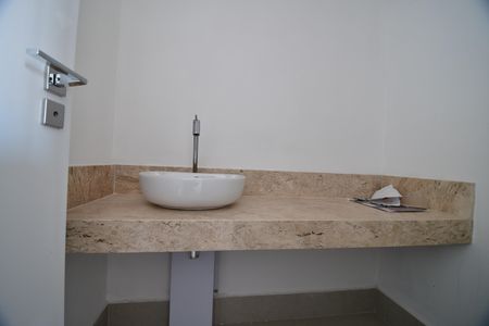 Apartamento à venda com 105m², 2 quartos e 2 vagasLavabo