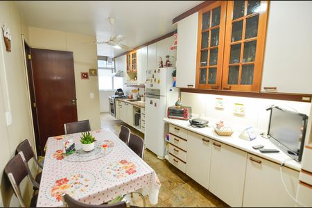 Apartamento à venda com 107m², 3 quartos e 1 vaga Apartamento à venda com 107m², 3 quartos e 1 vagaCozinha
