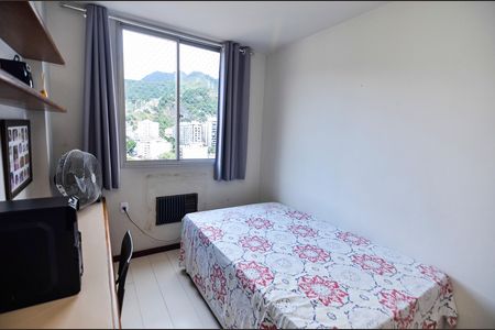 Apartamento à venda com 107m², 3 quartos e 1 vaga Apartamento à venda com 107m², 3 quartos e 1 vagaQuarto 2