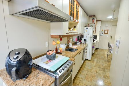 Apartamento à venda com 107m², 3 quartos e 1 vaga Apartamento à venda com 107m², 3 quartos e 1 vagaCozinha