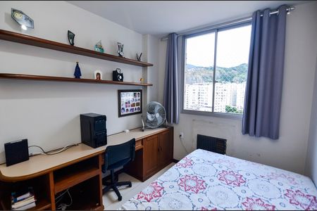 Apartamento à venda com 107m², 3 quartos e 1 vaga Apartamento à venda com 107m², 3 quartos e 1 vagaQuarto 2