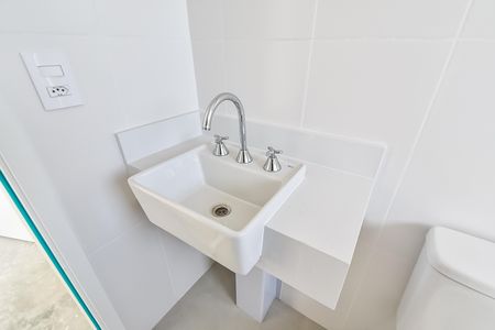 Apartamento à venda com 78m², 2 quartos e 1 vaga Apartamento à venda com 78m², 2 quartos e 1 vagaBanheiro da suíte 2