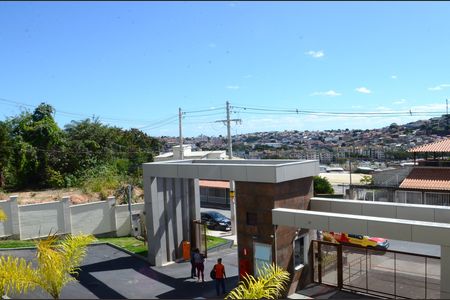 Apartamento para alugar com 44m², 2 quartos e 1 vagaFachada e portaria