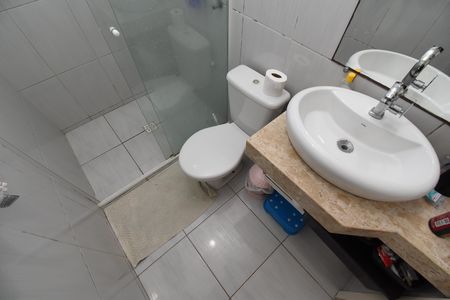 Casa à venda com 112m², 2 quartos e 1 vagaBanheiro 2