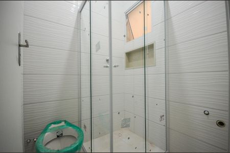 Banheiro de casa para alugar com 1 quarto, 55m² em Vila Pereira Cerca, São Paulo