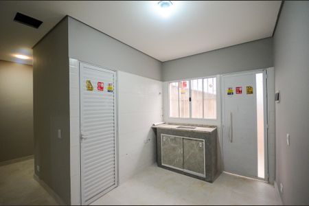 Casa para alugar com 55m², 1 quarto e sem vaga Casa para alugar com 55m², 1 quarto e sem vagaCozinha