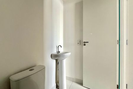 Apartamento para alugar com 30m², 1 quarto e sem vagaBanheiro da Suíte