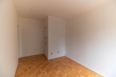 Apartamento à venda com 85m², 2 quartos e sem vaga Apartamento à venda com 85m², 2 quartos e sem vagaSala