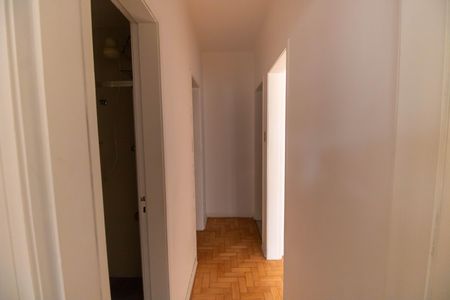 Apartamento à venda com 85m², 2 quartos e sem vaga Apartamento à venda com 85m², 2 quartos e sem vagaCorredor