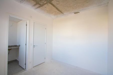 Apartamento à venda com 134m², 3 quartos e 2 vagas Apartamento à venda com 134m², 3 quartos e 2 vagasQuarto 3 - Suíte