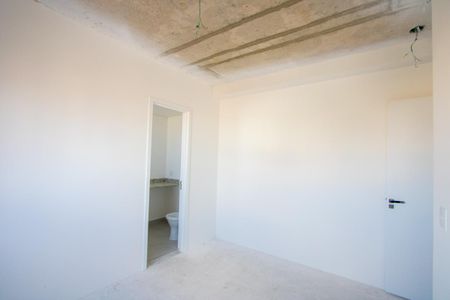 Apartamento à venda com 134m², 3 quartos e 2 vagas Apartamento à venda com 134m², 3 quartos e 2 vagasQuarto 2 - Suíte