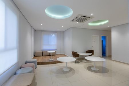 Apartamento para alugar com 135m², 3 quartos e 3 vagas Apartamento para alugar com 135m², 3 quartos e 3 vagasÁrea comum - Salão de festas infantil