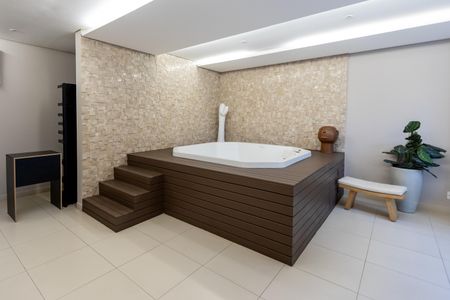 Apartamento para alugar com 135m², 3 quartos e 3 vagas Apartamento para alugar com 135m², 3 quartos e 3 vagasÁrea Comum - Spa