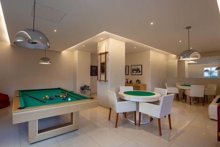 Apartamento para alugar com 135m², 3 quartos e 3 vagas Apartamento para alugar com 135m², 3 quartos e 3 vagasÁrea Comum - Salão de Jogos