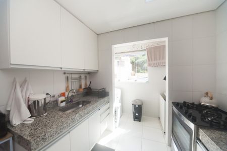 Cozinha de apartamento à venda com 2 quartos, 65m² em Buritis, Belo Horizonte