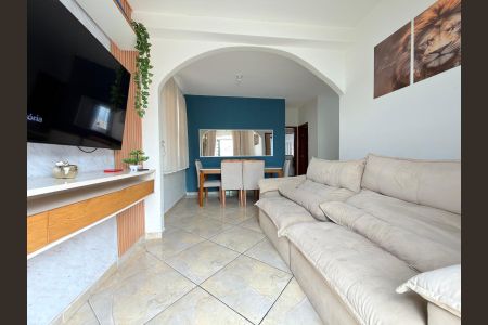 Sala de casa à venda com 3 quartos, 90m² em Jaqueline, Belo Horizonte