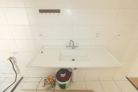 Apartamento para alugar com 47m², 2 quartos e sem vaga Apartamento para alugar com 47m², 2 quartos e sem vagaCozinha e Área de Serviço