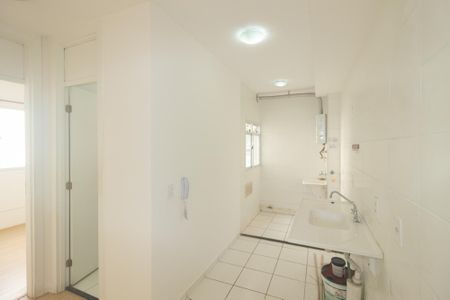 Apartamento para alugar com 47m², 2 quartos e sem vaga Apartamento para alugar com 47m², 2 quartos e sem vagaCozinha e Área de Serviço