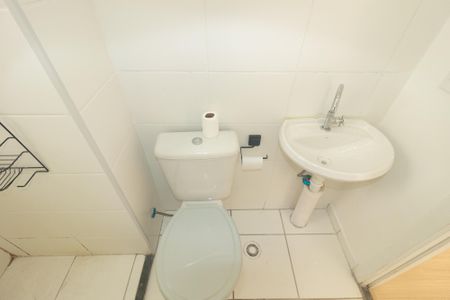 Apartamento para alugar com 47m², 2 quartos e sem vaga Apartamento para alugar com 47m², 2 quartos e sem vagaBanheiro