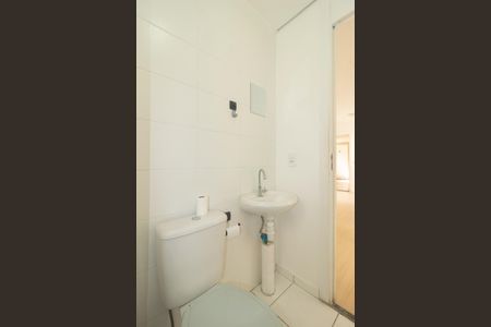 Apartamento para alugar com 47m², 2 quartos e sem vaga Apartamento para alugar com 47m², 2 quartos e sem vagaBanheiro