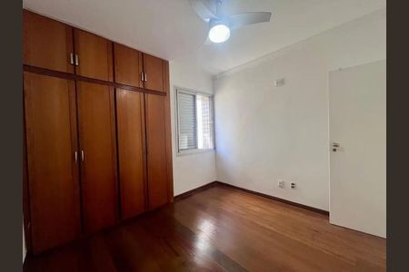 Quarto de apartamento para alugar com 1 quarto, 47m² em Funcionários, Belo Horizonte