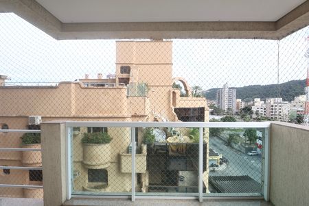 Apartamento para alugar com 120m², 3 quartos e 2 vagasVaranda