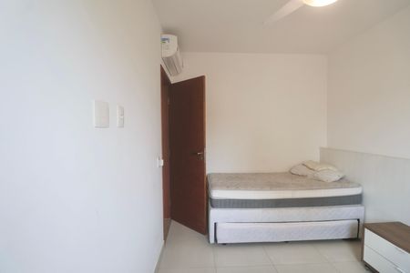 Apartamento para alugar com 120m², 3 quartos e 2 vagasQuarto