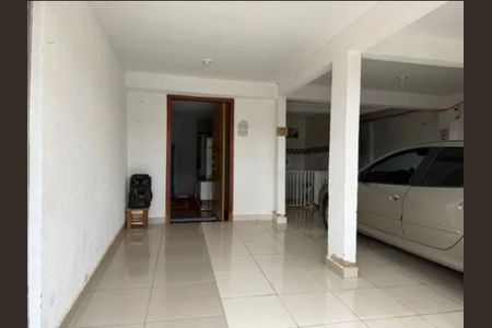 Casa à venda com 300m², 4 quartos e 2 vagasGaragem