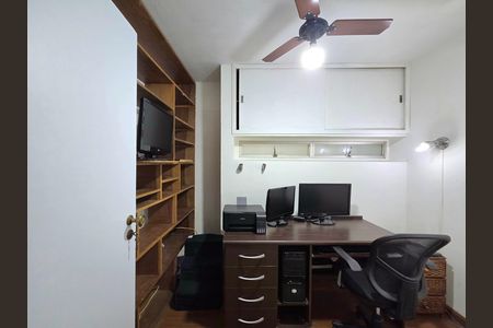 Apartamento para alugar com 132m², 3 quartos e 1 vaga Apartamento para alugar com 132m², 3 quartos e 1 vagaQuarto 4
