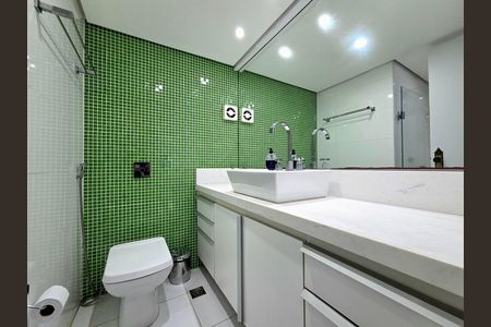 Apartamento para alugar com 132m², 3 quartos e 1 vaga Apartamento para alugar com 132m², 3 quartos e 1 vagaBanheiro Social