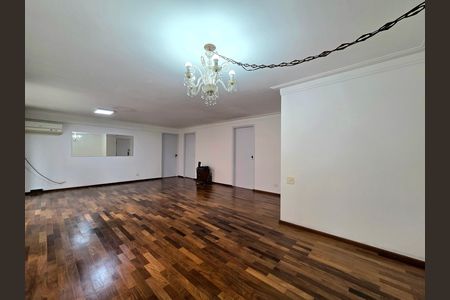 Apartamento para alugar com 132m², 3 quartos e 1 vaga Apartamento para alugar com 132m², 3 quartos e 1 vagaSala