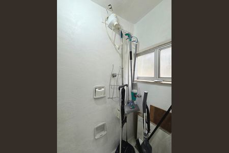 Apartamento para alugar com 132m², 3 quartos e 1 vaga Apartamento para alugar com 132m², 3 quartos e 1 vagaBanheiro de serviço