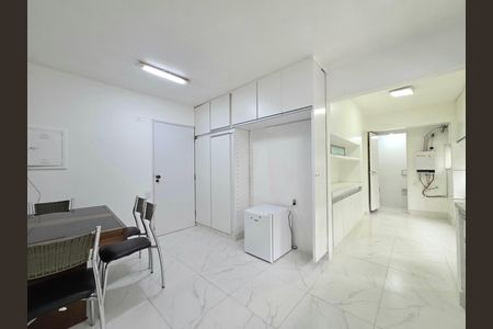 Apartamento para alugar com 132m², 3 quartos e 1 vaga Apartamento para alugar com 132m², 3 quartos e 1 vagaCozinha