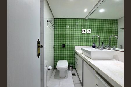 Apartamento para alugar com 132m², 3 quartos e 1 vaga Apartamento para alugar com 132m², 3 quartos e 1 vagaBanheiro Social
