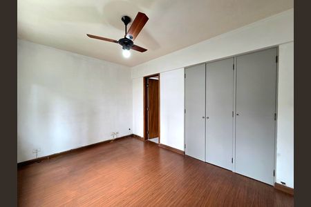 Apartamento para alugar com 132m², 3 quartos e 1 vaga Apartamento para alugar com 132m², 3 quartos e 1 vagaSuíte