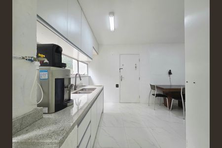 Apartamento para alugar com 132m², 3 quartos e 1 vaga Apartamento para alugar com 132m², 3 quartos e 1 vagaCozinha