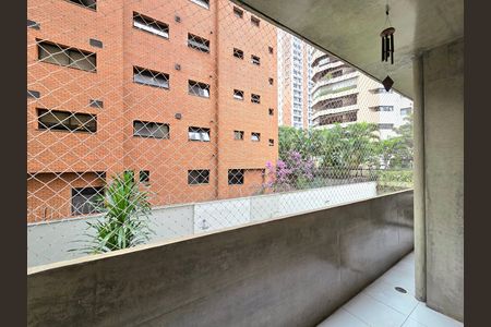 Apartamento para alugar com 132m², 3 quartos e 1 vaga Apartamento para alugar com 132m², 3 quartos e 1 vagaVaranda