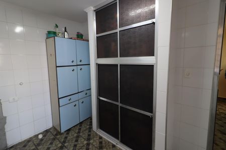 Casa à venda com 200m², 2 quartos e 2 vagasCozinha