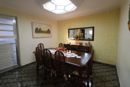 Casa à venda com 200m², 2 quartos e 2 vagasSala de Jantar