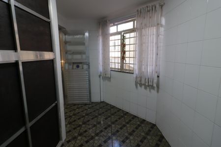 Casa à venda com 200m², 2 quartos e 2 vagasCozinha