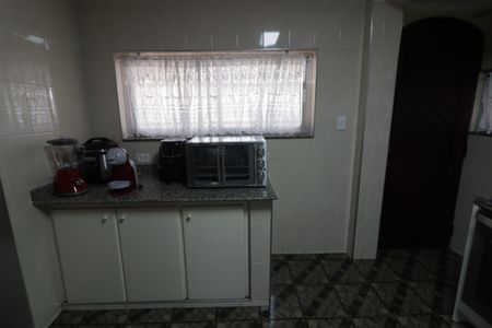Casa à venda com 200m², 2 quartos e 2 vagasCozinha